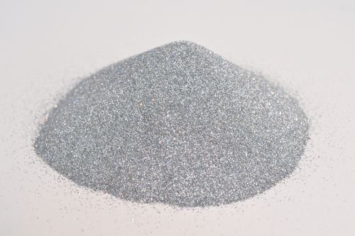 Karbid křemíku černý SiC C48 F240 - brusný materiál