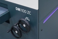 Odjehlovací stroj NS DM1100 ZC