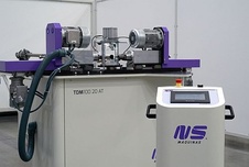 Stroj na vrtání a řezání závitů NS TDM100 2D AT